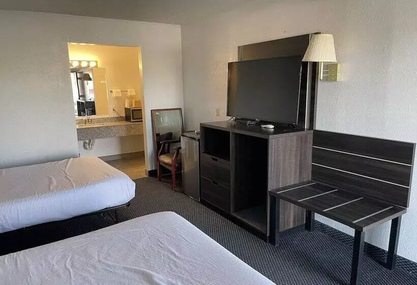 Отель Landmark Inn