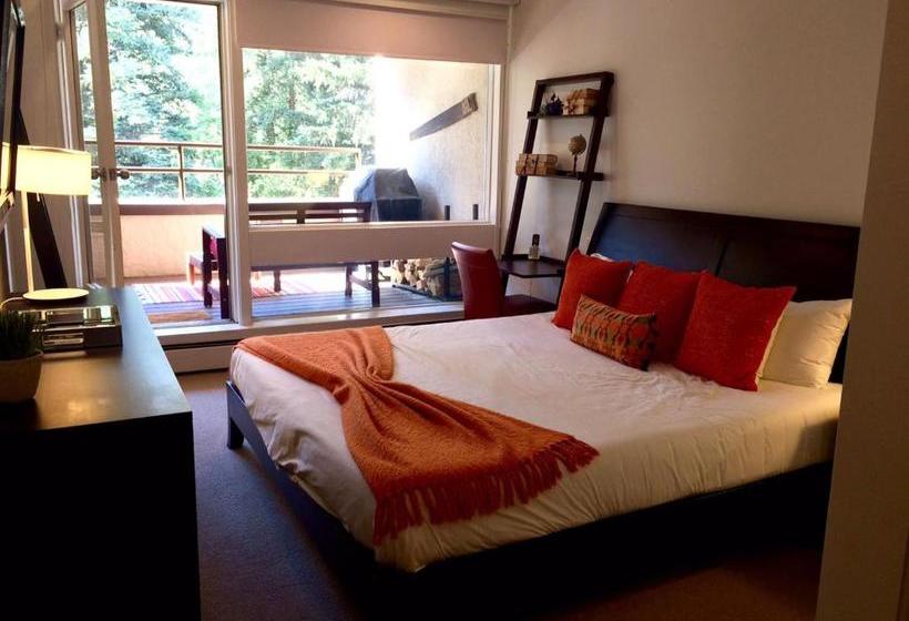 هتل Lodge At Lionshead