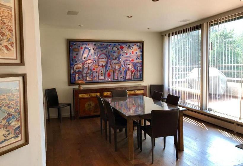 هتل Lodge At Lionshead