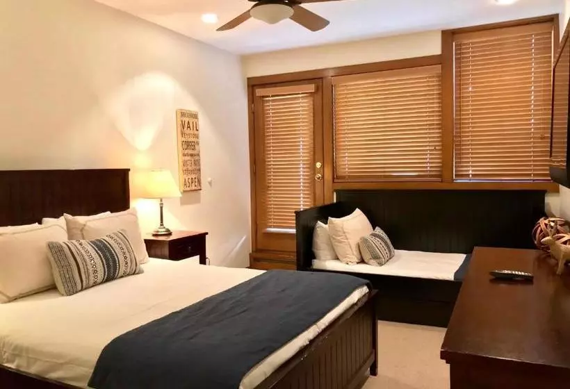 호텔 Lodge At Lionshead