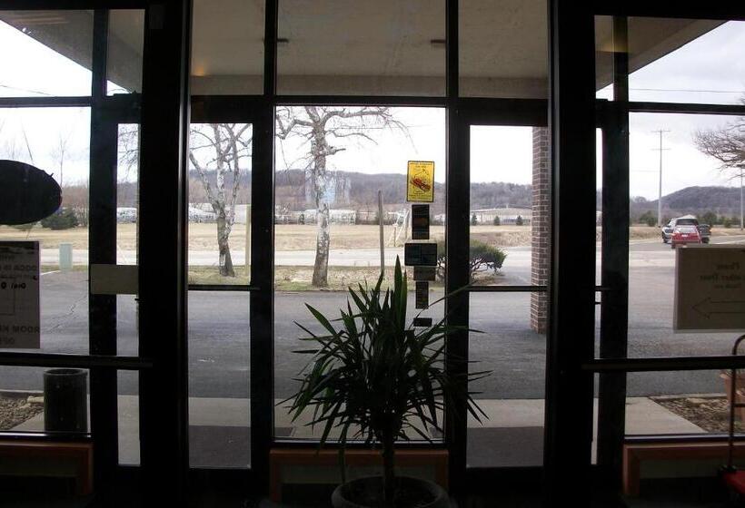 Отель Lodi Valley Suites