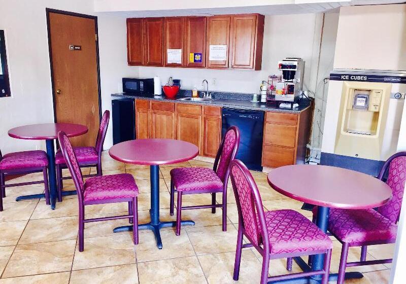 בית מלון כפרי Lyons Inn