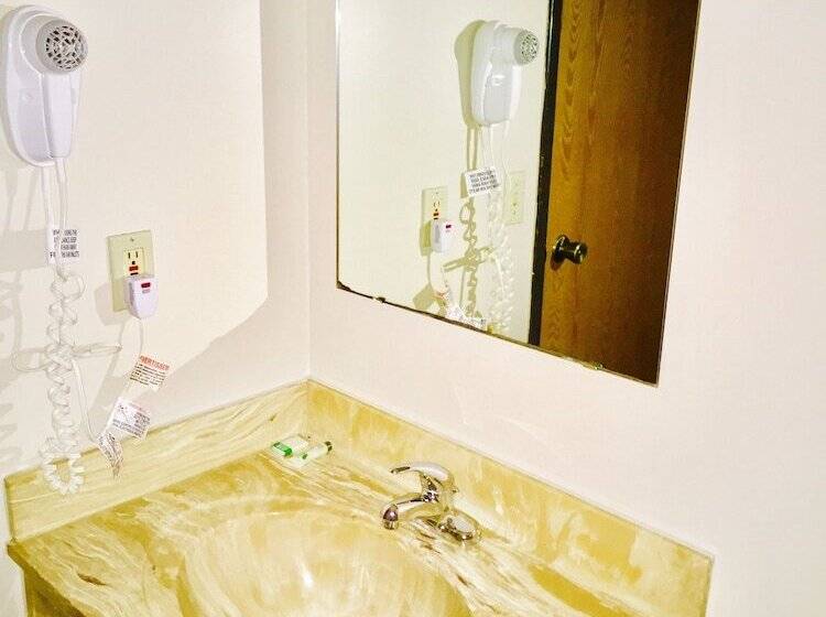 בית מלון כפרי Lyons Inn