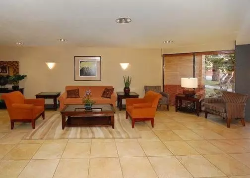Отель Quality Inn & Suites Downtown Phoenix
