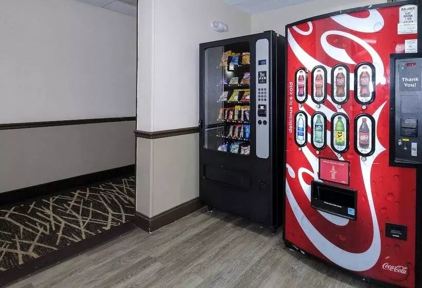 فندق Red Roof Inn & Suites Jacksonville, Nc