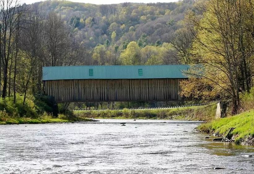 ホテル The Lincoln Inn & Restaurant At The Covered Bridge
