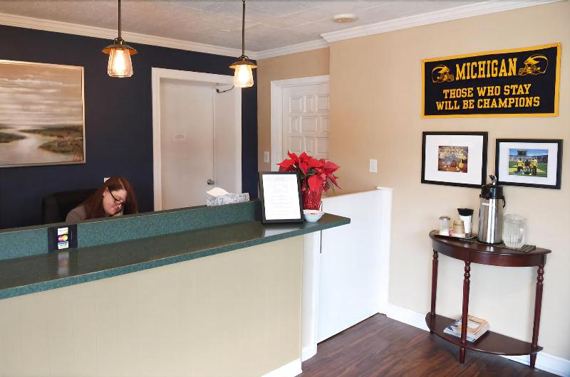 هتل The University Inn Ann Arbor