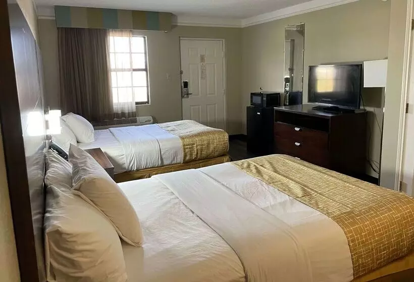 ホテル Travelodge By Wyndham Tuscaloosa