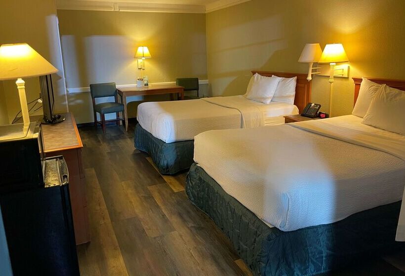 호텔 Travelodge By Wyndham Tuscaloosa