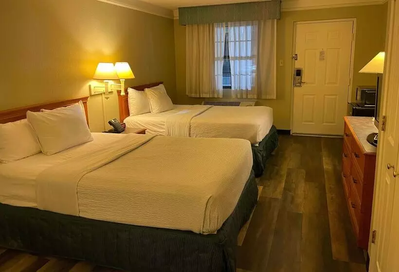 ホテル Travelodge By Wyndham Tuscaloosa