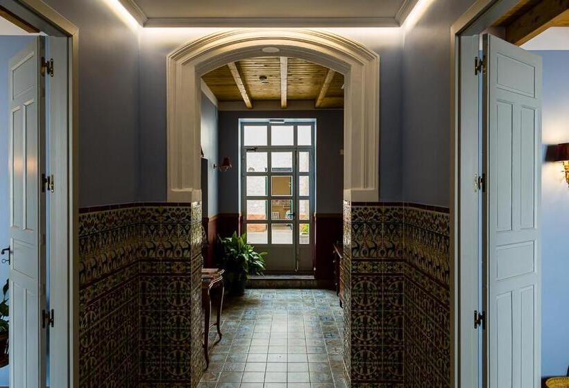 Hospedium Hotel El Nido De Alcudia Suites