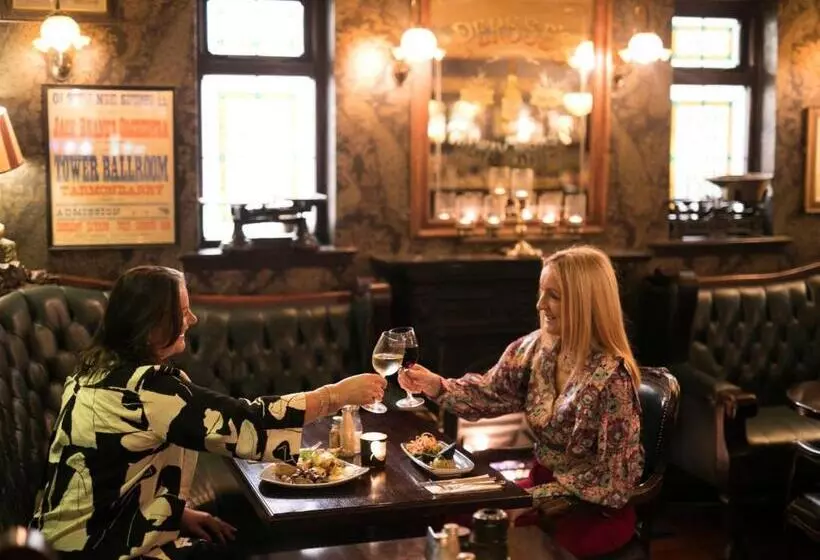 Hotelli Keenans Boutique