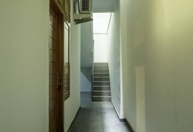 בית מלון כפרי Oyo 2259 Zleepy Ks Tubun