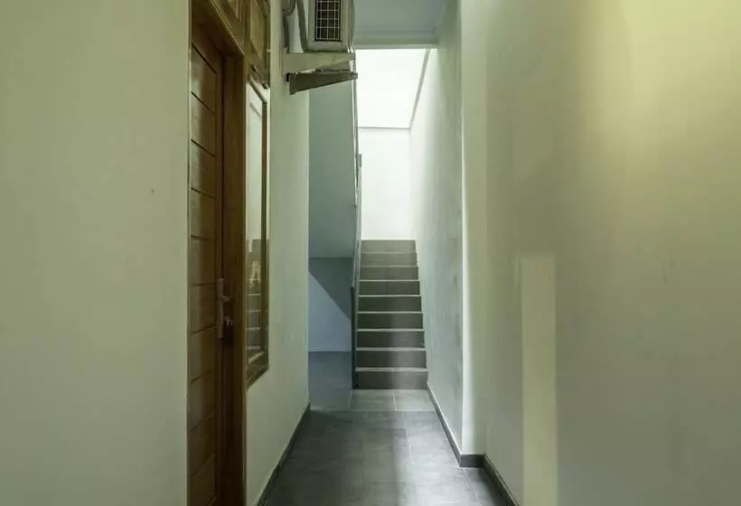 Hotelli Oyo 2259 Zleepy Ks Tubun