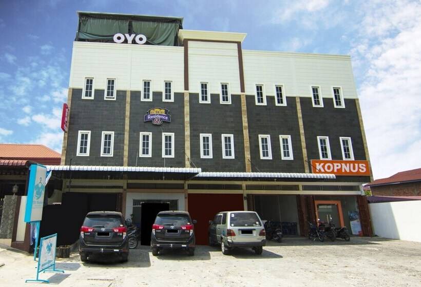 هتل Oyo 2310 Residence 68