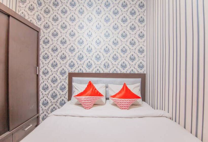 هتل Oyo 2310 Residence 68