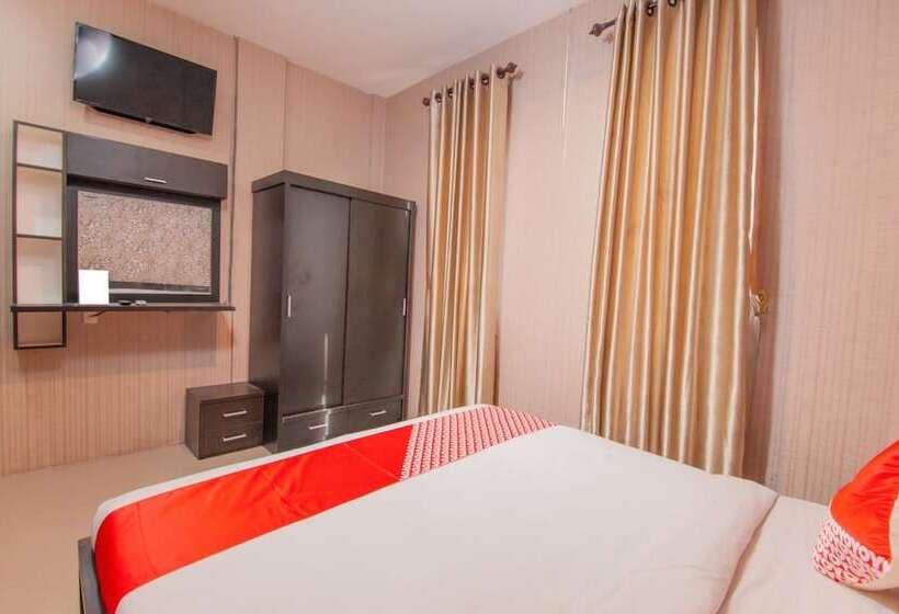 هتل Oyo 2310 Residence 68