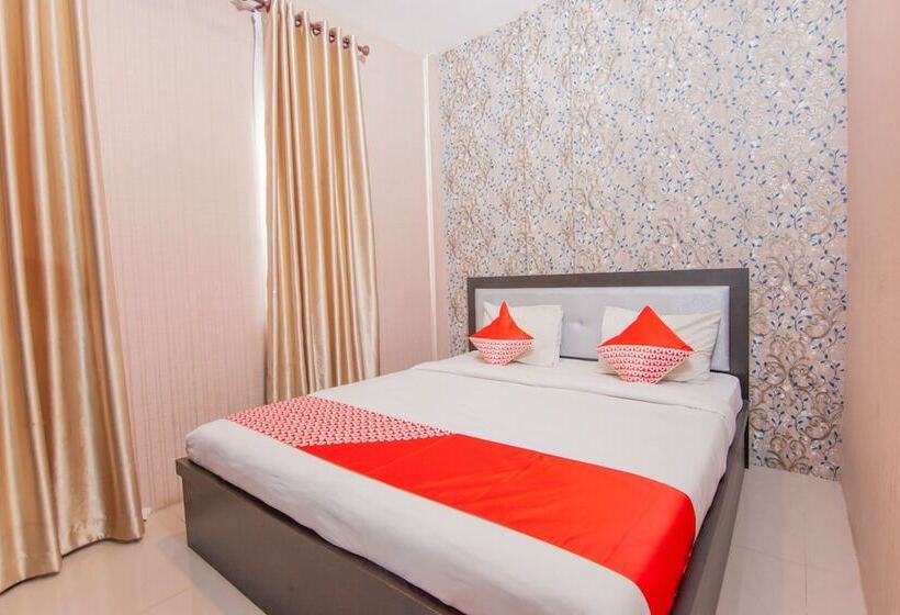 هتل Oyo 2310 Residence 68