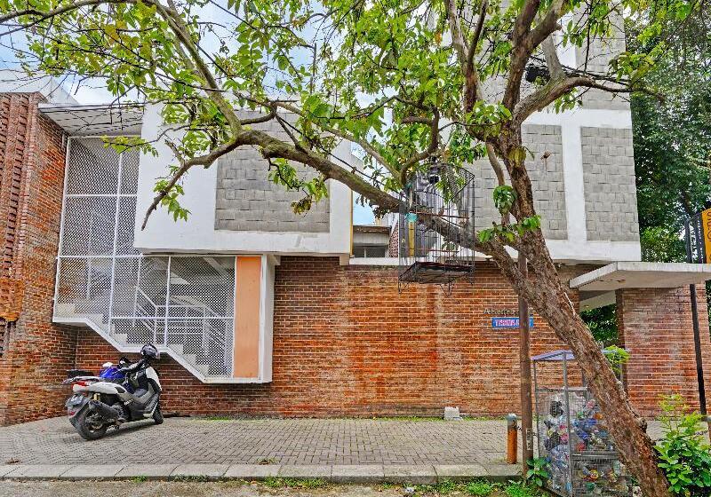 Otel Spot On 2190 Alamanda 7 Syariah