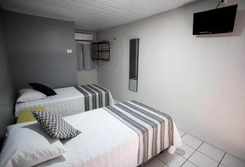 ペンション Cachoeira Dos Pássaros