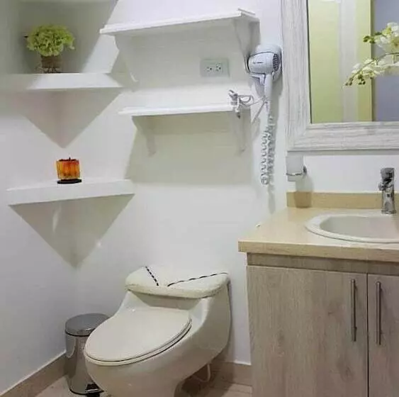 Bamboo Hotel Boutique
