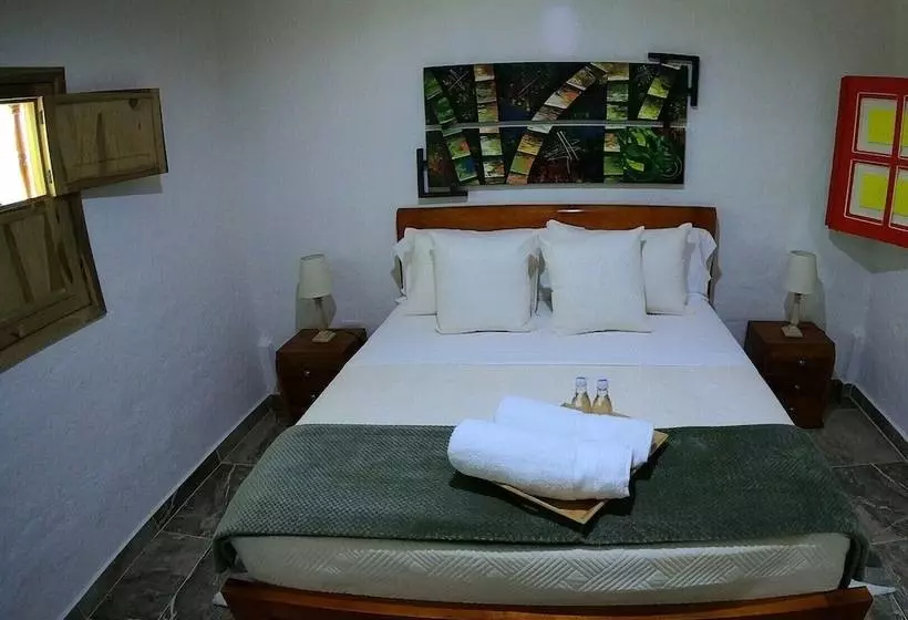 Bamboo Hotel Boutique