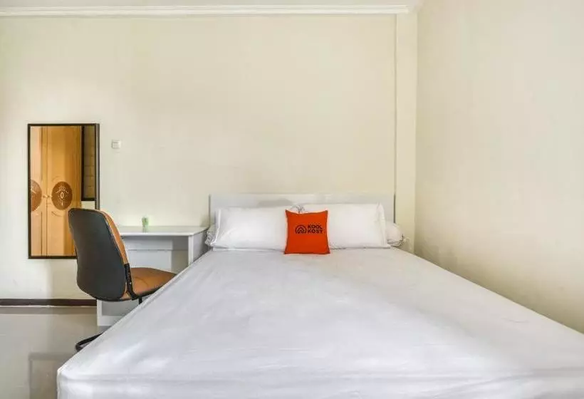 ペンション Koolkost Syariah Near Kaza Mall Surabaya