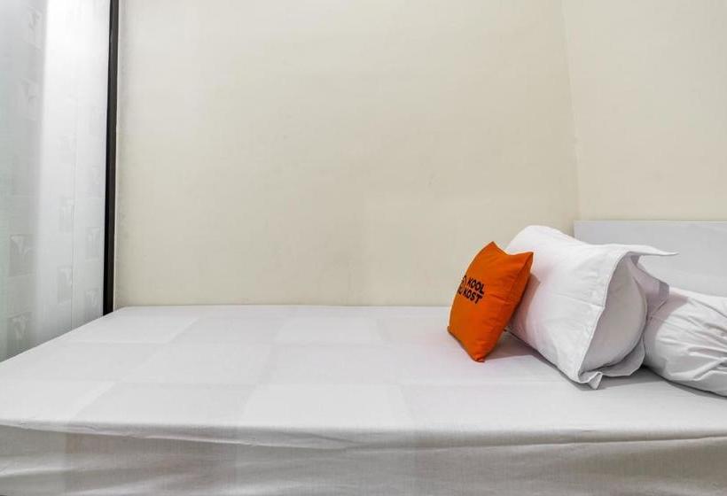 بنسيون Koolkost Syariah Near Kaza Mall Surabaya