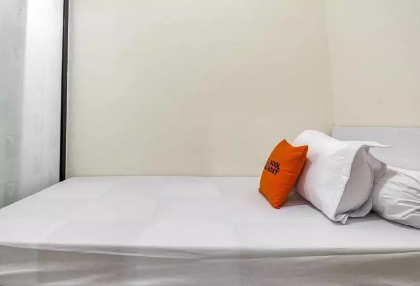 ペンション Koolkost Syariah Near Kaza Mall Surabaya