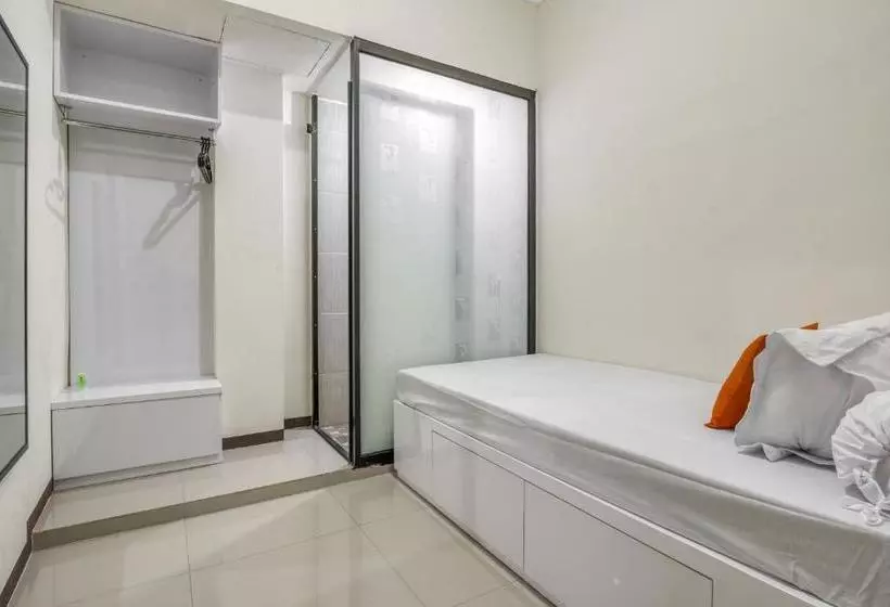 ペンション Koolkost Syariah Near Kaza Mall Surabaya