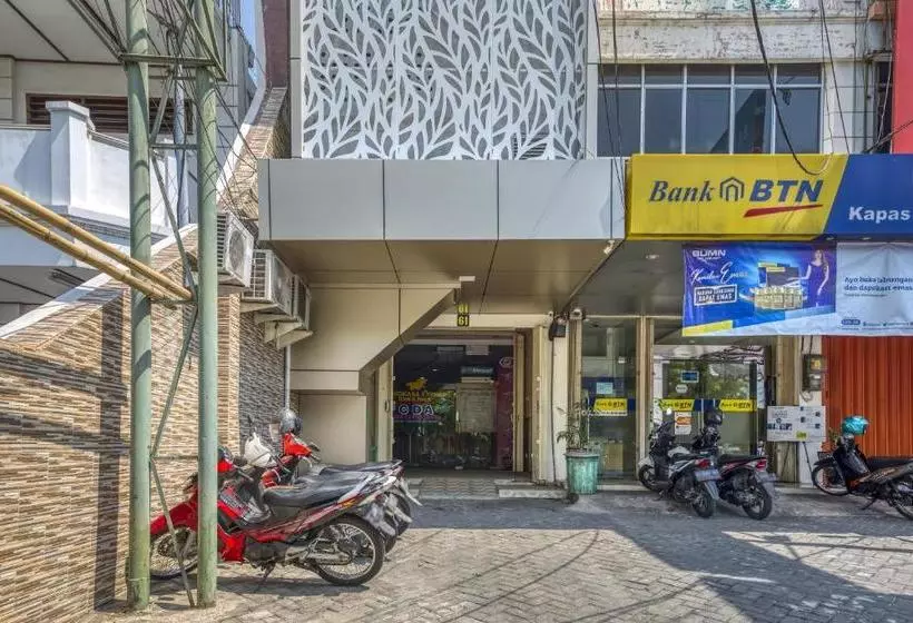 ペンション Koolkost Syariah Near Kaza Mall Surabaya