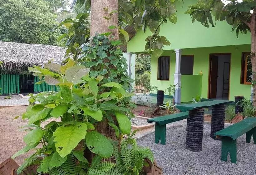 هتل Vimal Villa
