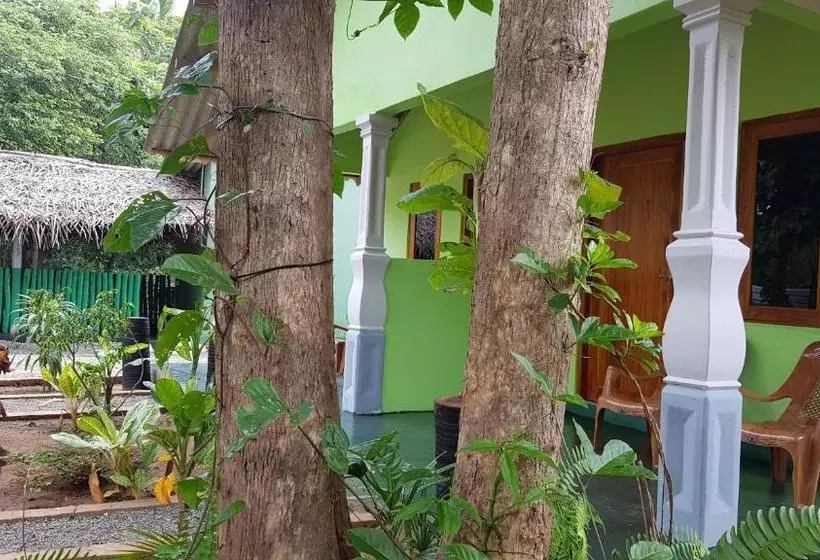 هتل Vimal Villa