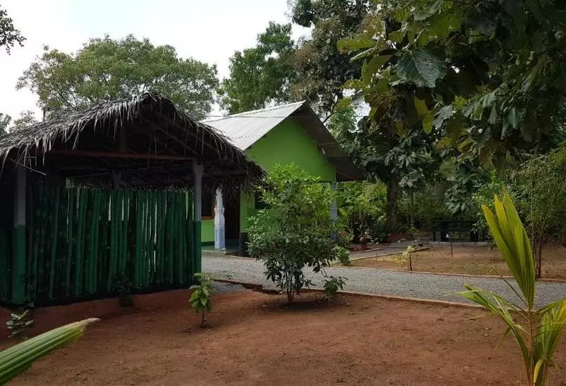هتل Vimal Villa