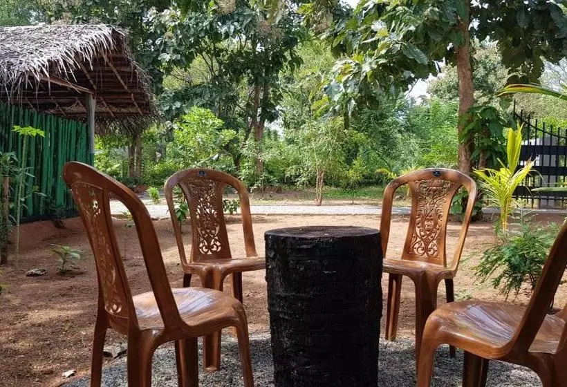 هتل Vimal Villa
