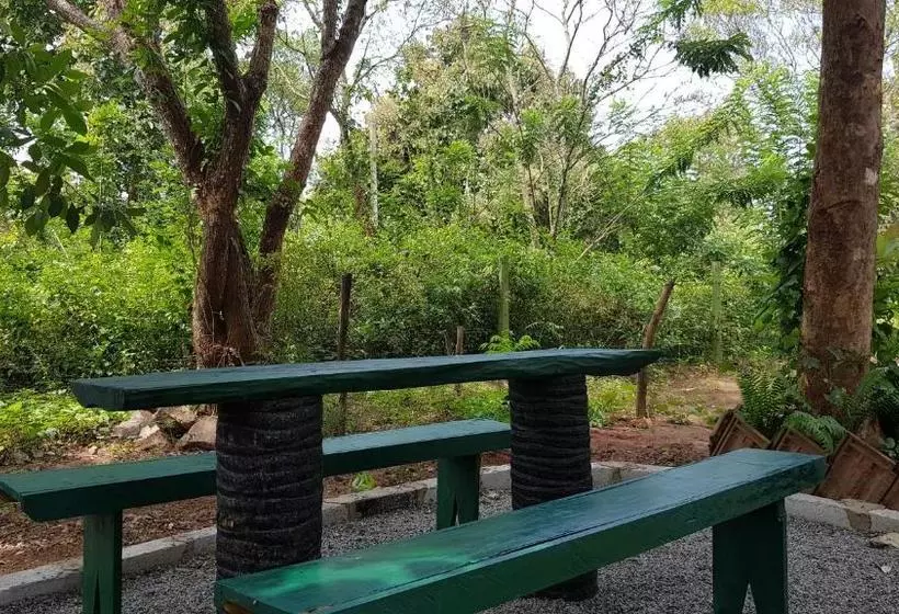 هتل Vimal Villa