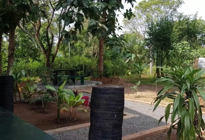 هتل Vimal Villa