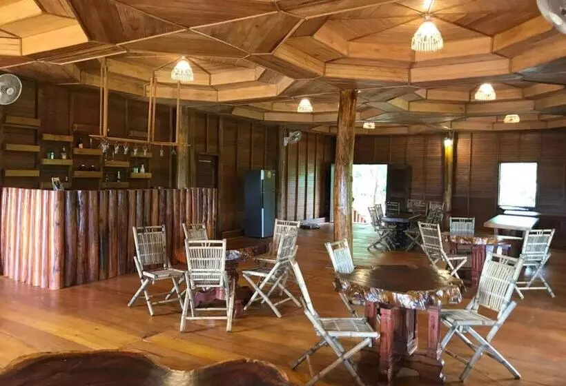 ホテル Gibbon Lodge