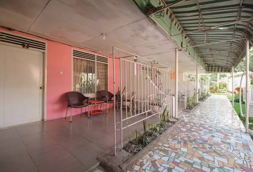 ホテル Reddoorz Syariah Near Jalan Asahan Pematang Siantar