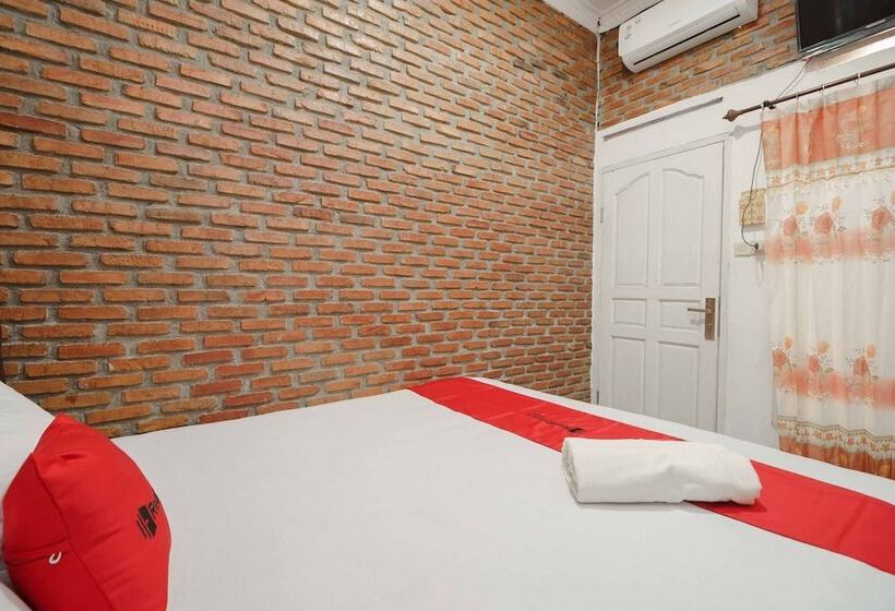 בית מלון כפרי Reddoorz Syariah Near Jalan Asahan Pematang Siantar