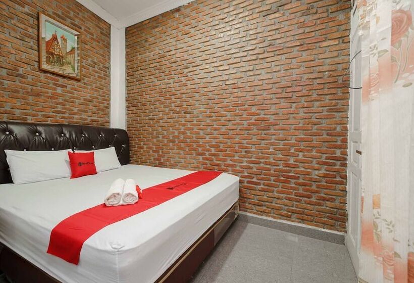 בית מלון כפרי Reddoorz Syariah Near Jalan Asahan Pematang Siantar