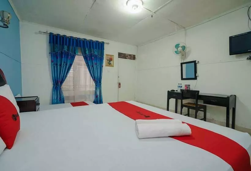 ホテル Reddoorz Syariah Near Jalan Asahan Pematang Siantar