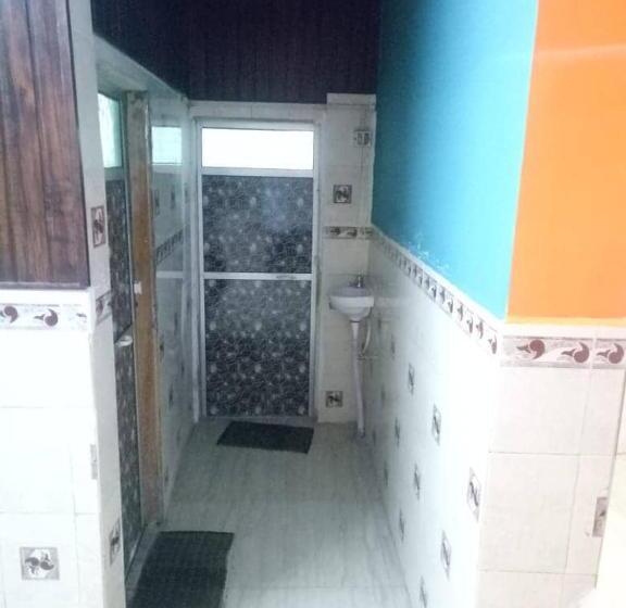 Hotelli Spot On Sairaj Lodging & Boarding