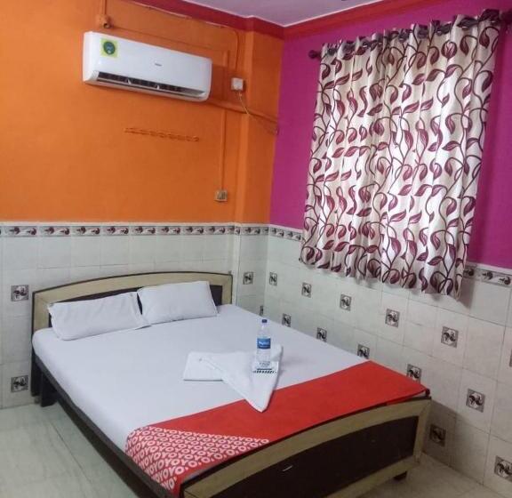 Hotelli Spot On Sairaj Lodging & Boarding