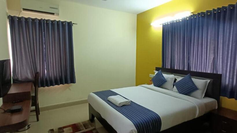 پانسیون Bulande Comforts Service Apartment In Brookfield