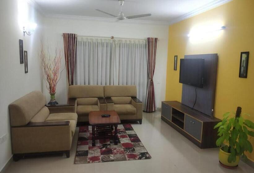 پانسیون Bulande Comforts Service Apartment In Brookfield