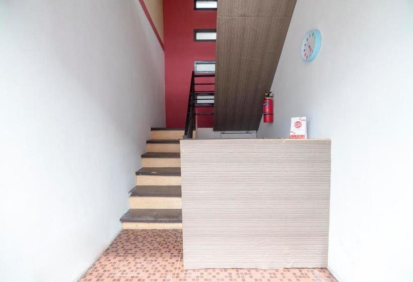 ホテル Oyo 2187 Hm Guest House