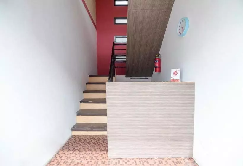ホテル Oyo 2187 Hm Guest House