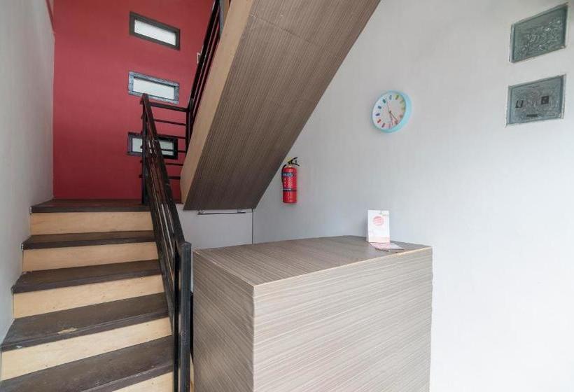 ホテル Oyo 2187 Hm Guest House