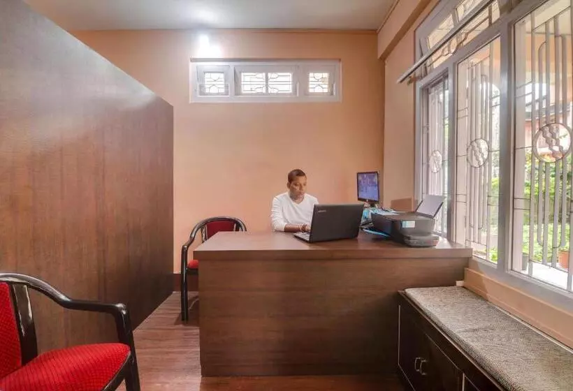 Hotelli Collection O Trinayan Associates